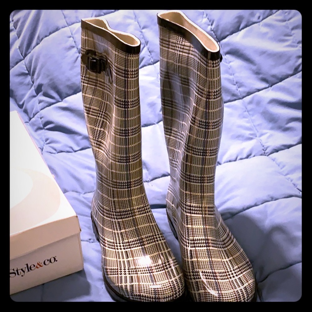 STYLE & CO RAINBOOT DRIZZLE PLAID 11 NWOT NIB